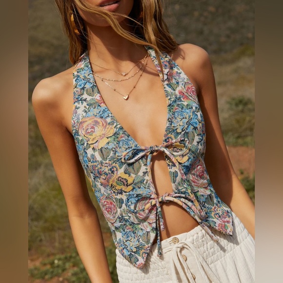 VICI Dolls Lotus Front Tie Floral Crop Halter Small Medium Large - Picture 3 of 9